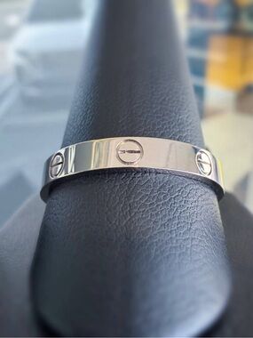 Cartier LOVE RING small model 18k white gold size 67 full set